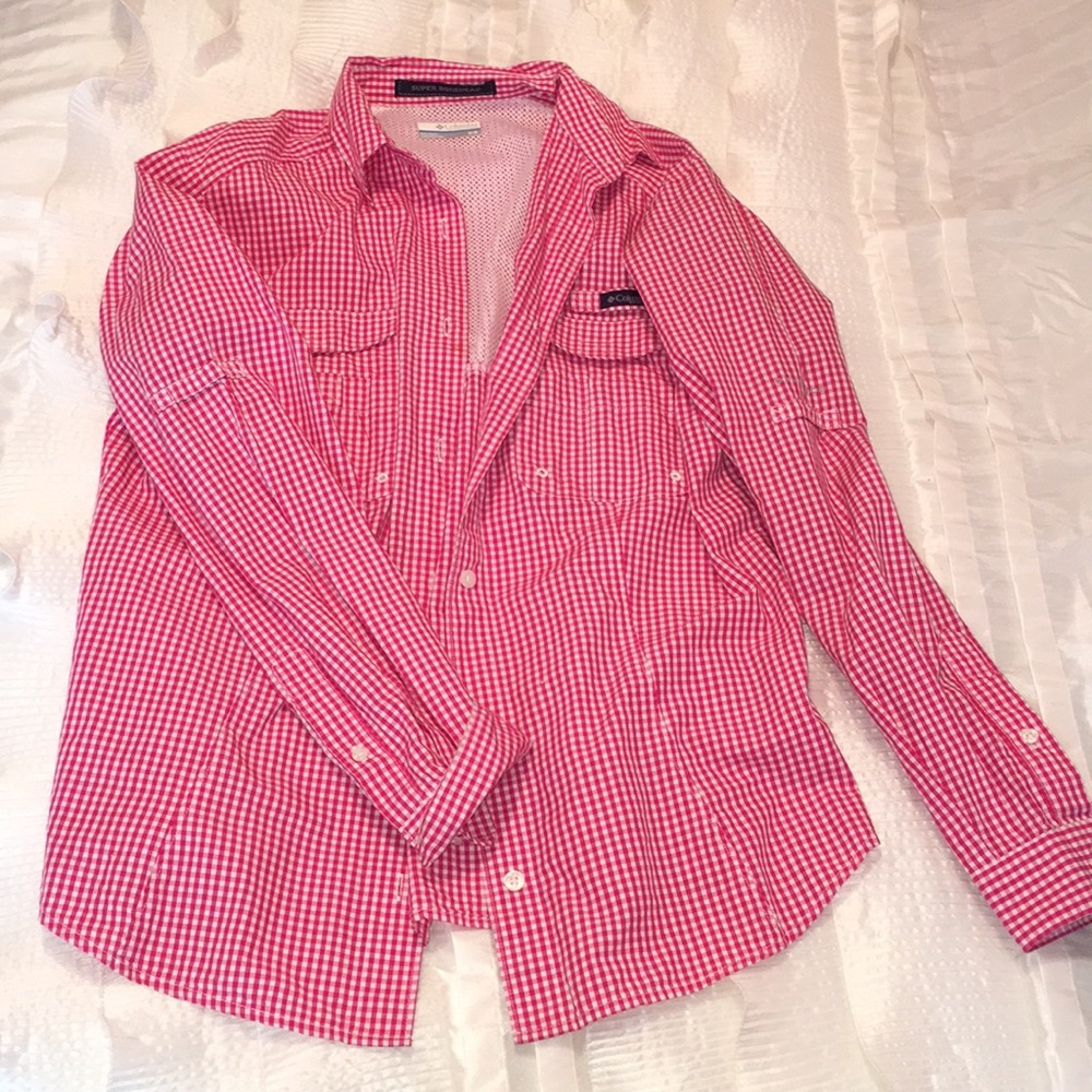 Columbia PFG magenta fishing shirt